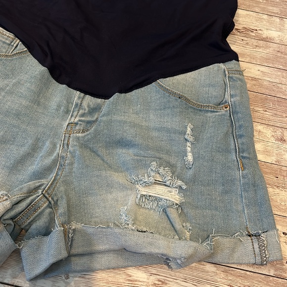 PinkBlush Light Blue Distressed Cuffed Hem Maternity Full Panel Jean Shorts - Picture 6 of 10